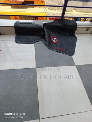 Nissan Rubber Car Floor Mat 5pcs Set