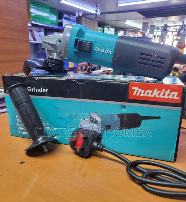 Makita 4.5inch Angle Grinder