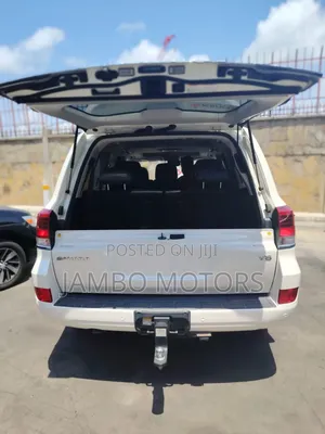 Toyota Land Cruiser 4.5 V8 TD 2019 White