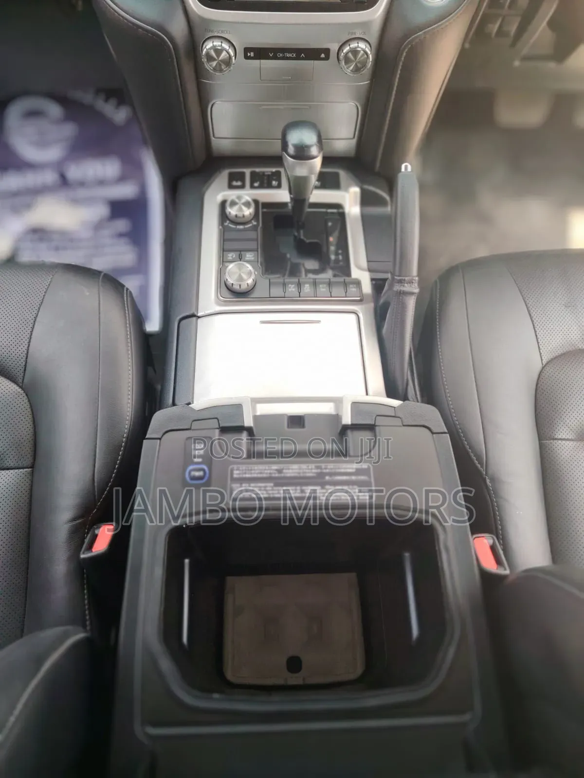 Toyota Land Cruiser 4.5 V8 TD 2019 White