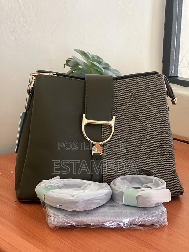 Chris Bella Green Textured - thumbnail 2