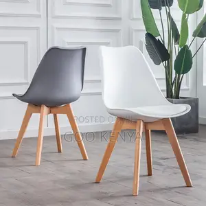 Home Chair ; Eames Chair