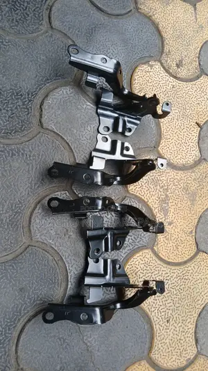 Toyota Hilux Revo Bonnet Hinge (Each)
