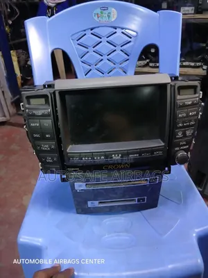Toyota Crown Radio and Ac Control