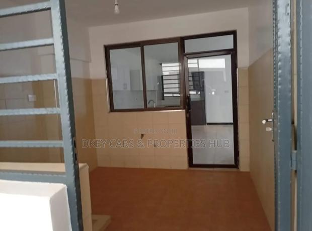 4bdrm Apartment in Parklands/Highridge for sale - main view