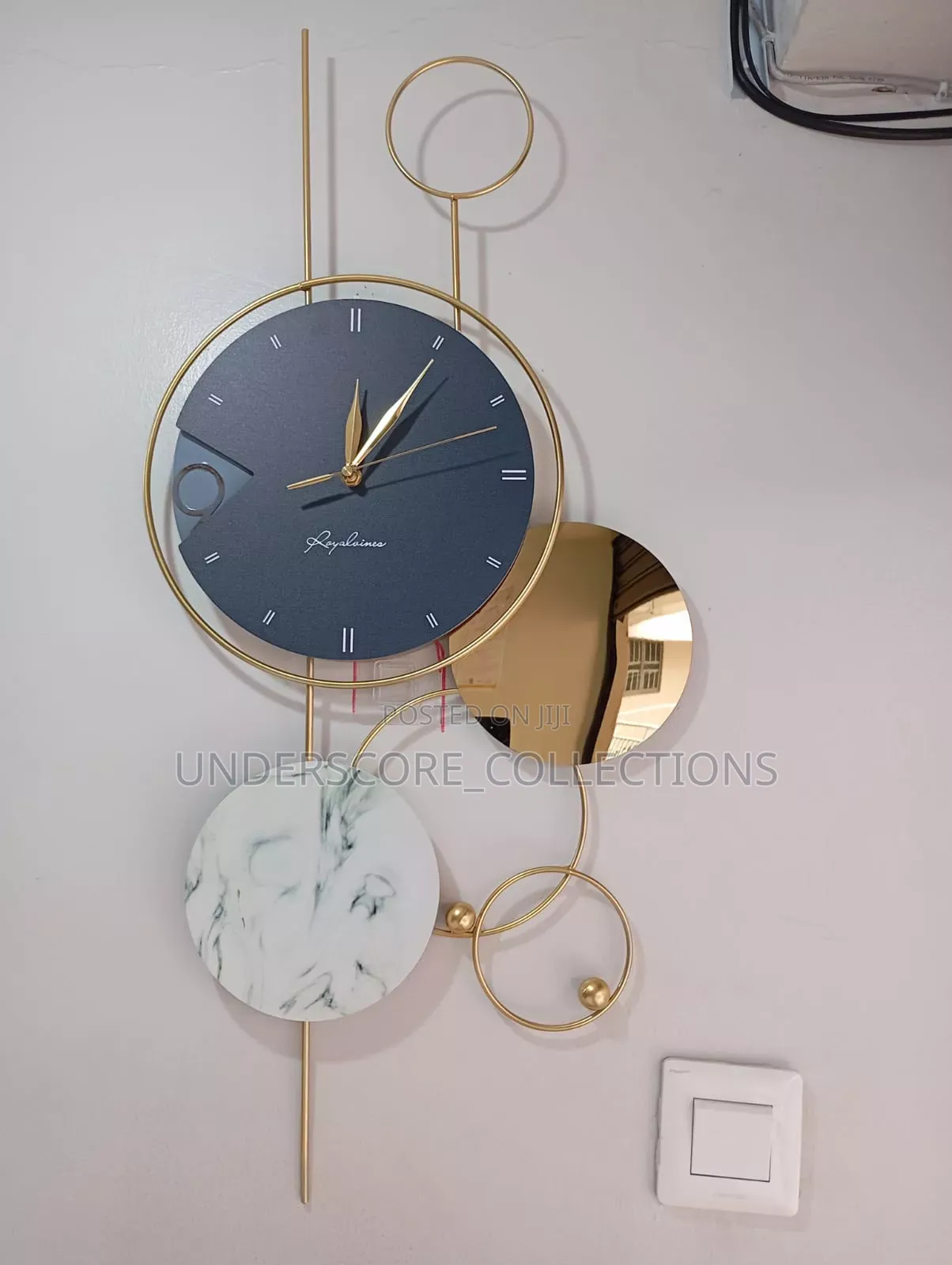 Silent Sweeping Wall Clock