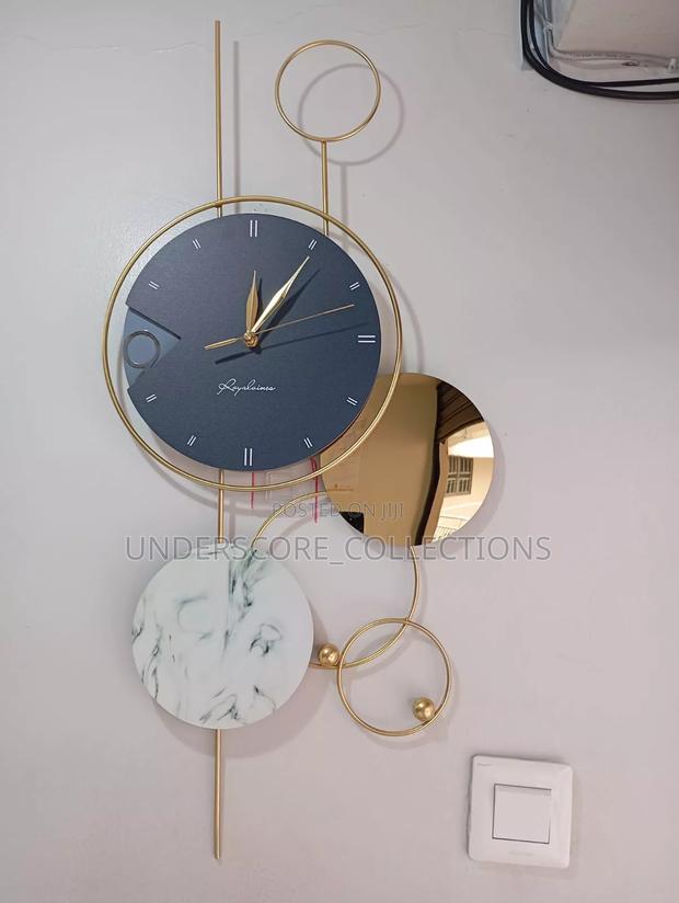 Silent Sweeping Wall Clock - thumbnail 3