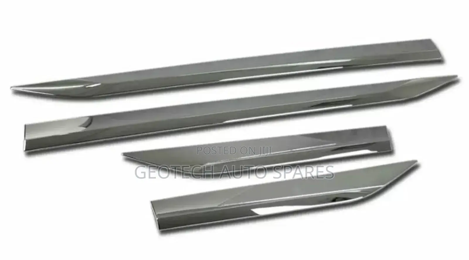 Vanguard Side Door Moulding