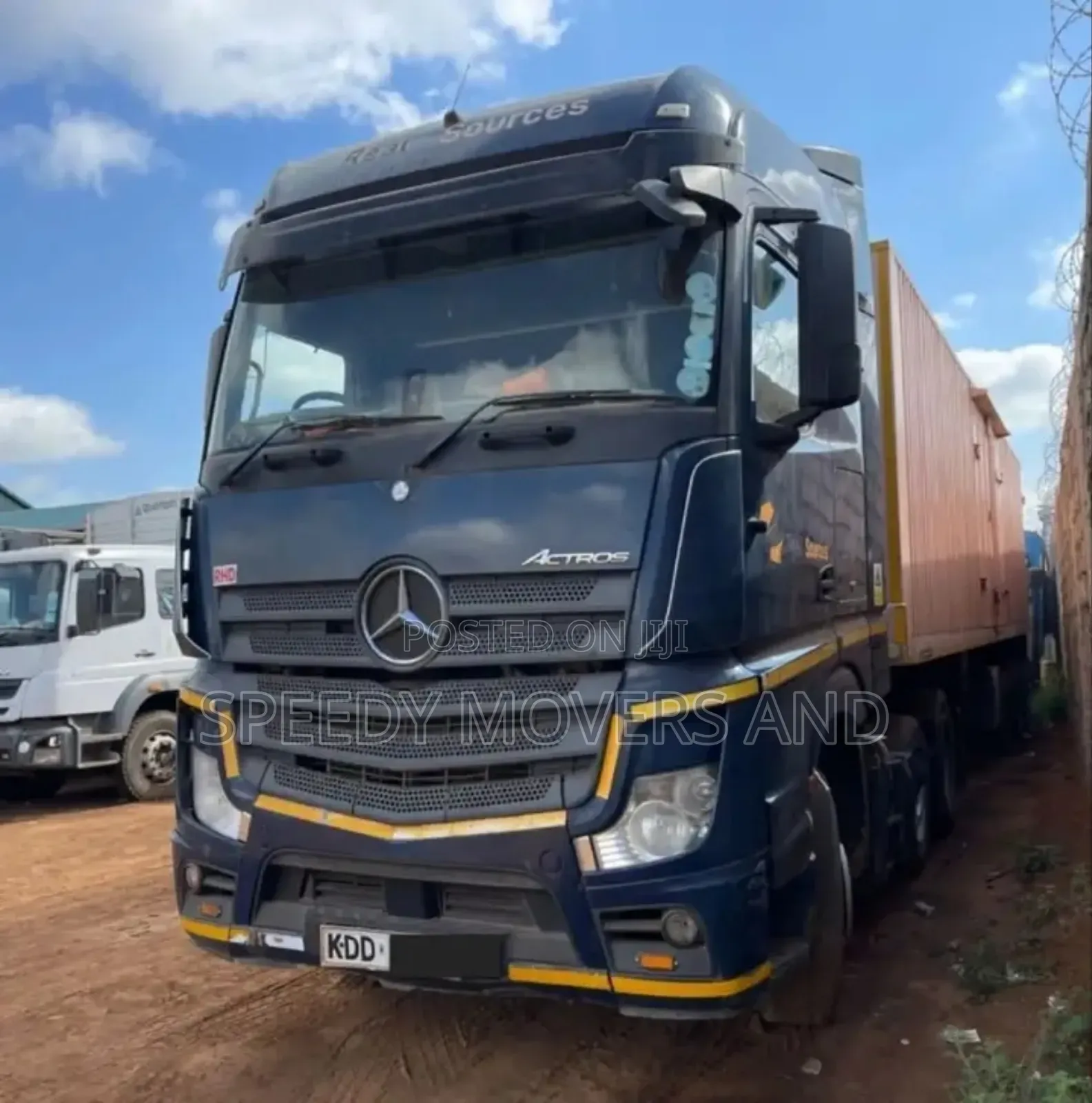 Boxbody/Flatbed Trailers Available for Transit