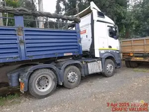 Boxbody, Flatbed for Hauling Are Accessible