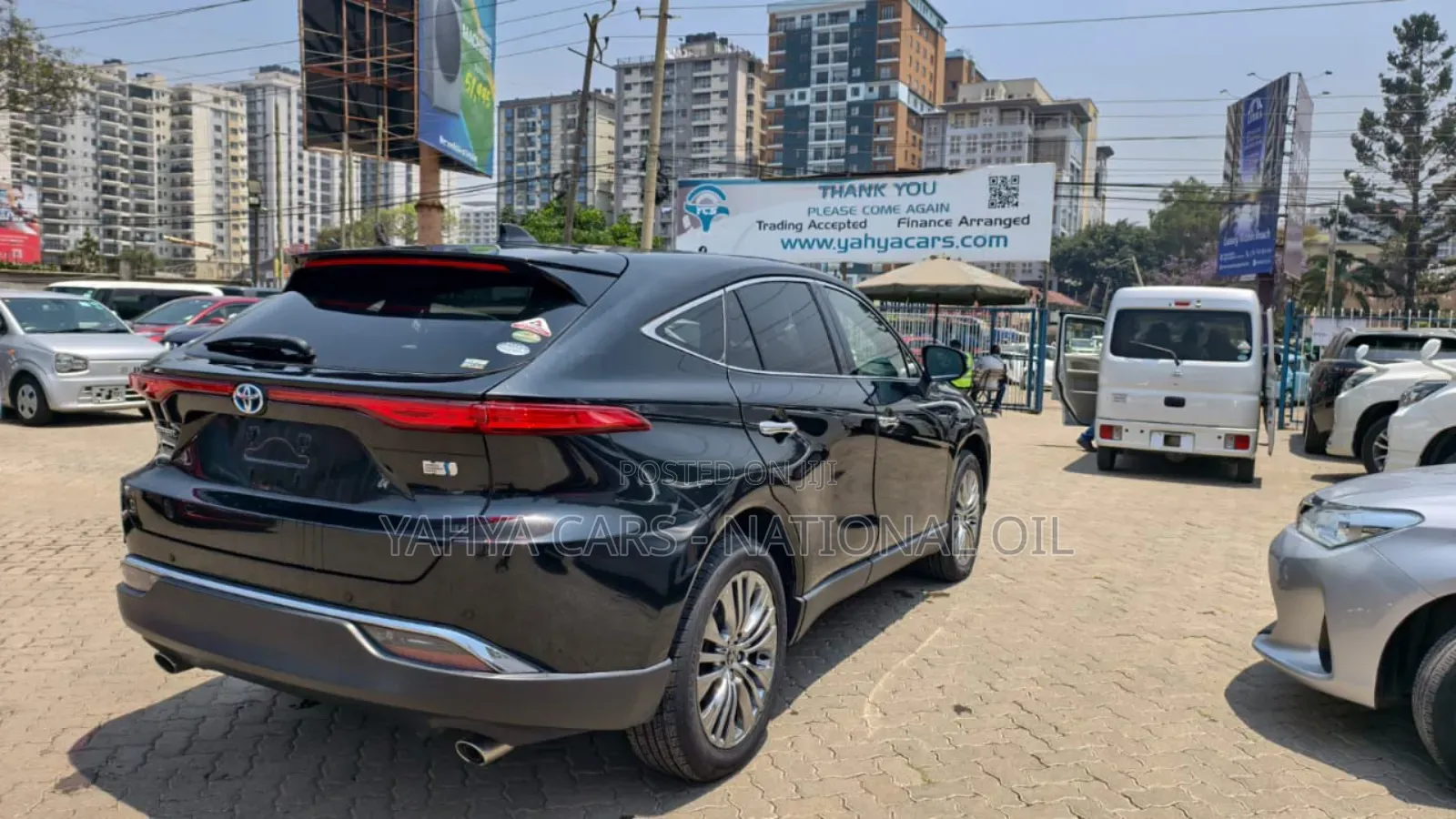 Toyota Harrier 2.5 Hybrid 2020 Black