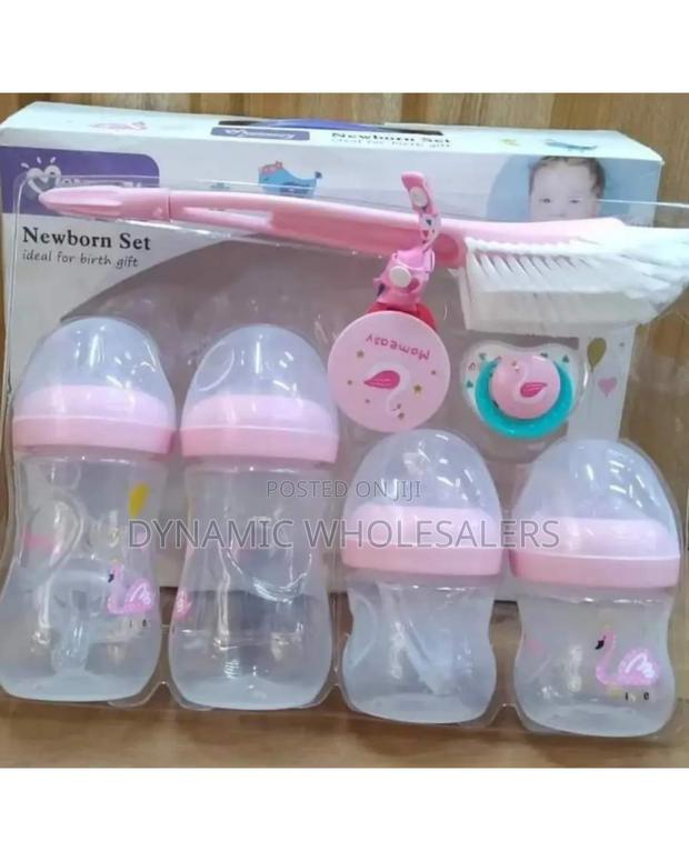 Momeasy Newborn Feeding Bottles. - main view