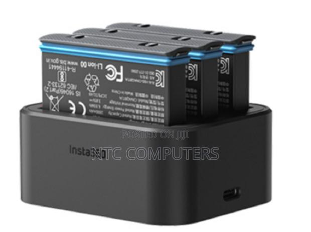 Insta360 Charging Hub - main view