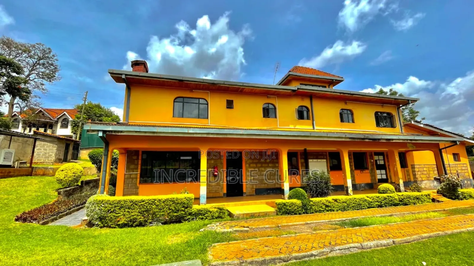 7bdrm Maisonette in Ridgeways for sale