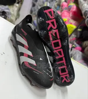 Laceless Adidas Predator Boots, Soccer Boots
