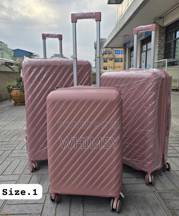 Large Capacity 3 in 1 Luxurious Unbreakable Luggage Suitcases - thumbnail 2