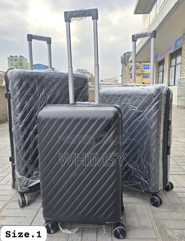 Large Capacity 3 in 1 Luxurious Unbreakable Luggage Suitcases - thumbnail 5