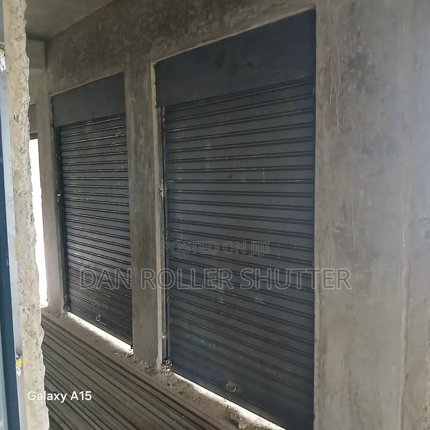 Seamless Operation Shutter - thumbnail 3