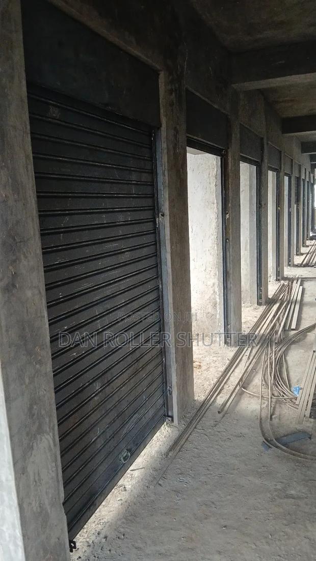 Seamless Operation Shutter - thumbnail 4