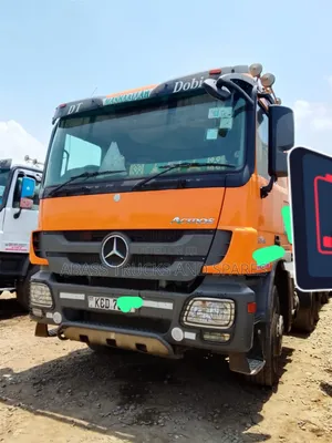 Mercedes Benz 2014 Orange