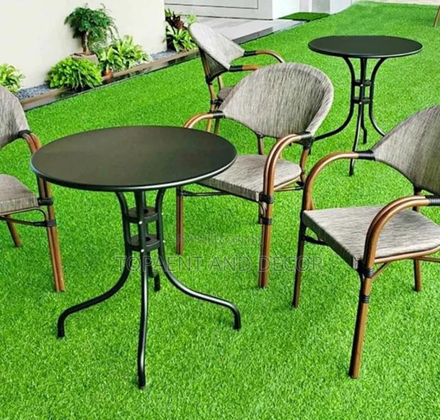 Realistic Artificial Lawn Carpet for Homes and Restaurants - main view
