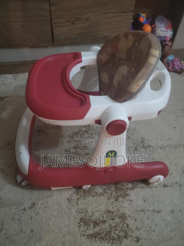 Baby Walker - thumbnail 3