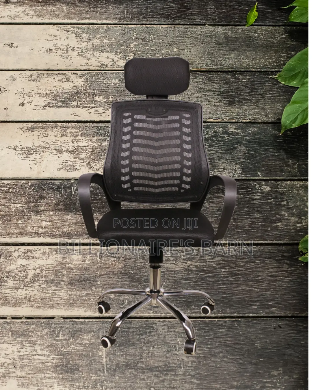 Pro-Grade Secretarial Mesh Chair — Smooth-Rolling Mobility