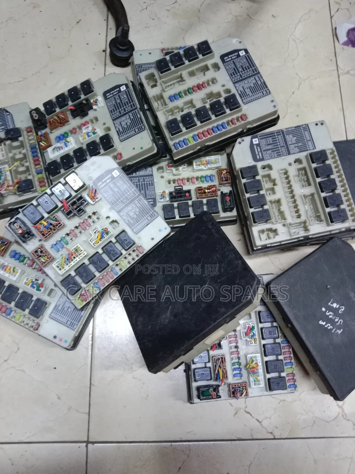 Fuses Box Nissan March