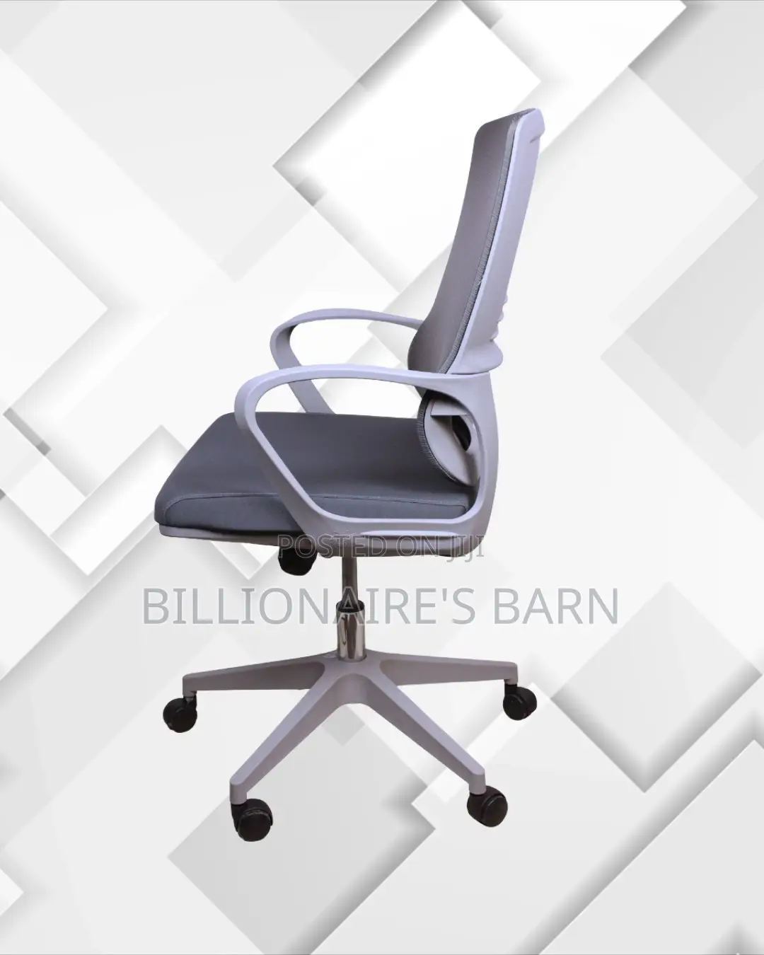 Heavy-duty Grey Ergonomic Mesh Office Chair — Strong Stable Base