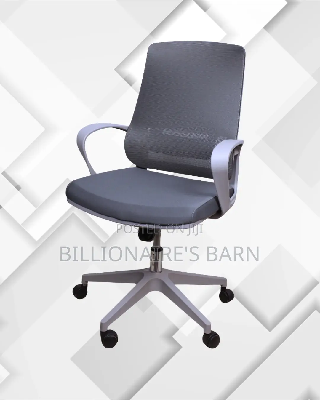 Heavy-duty Grey Ergonomic Mesh Office Chair — Strong Stable Base