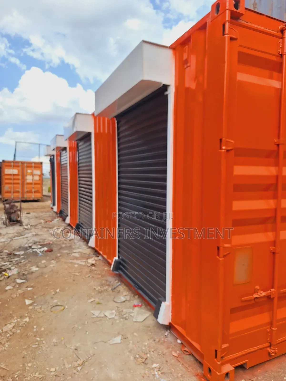40ft Container Stalls Up for Sale- Beautiful Color Is a Tone Setter.
