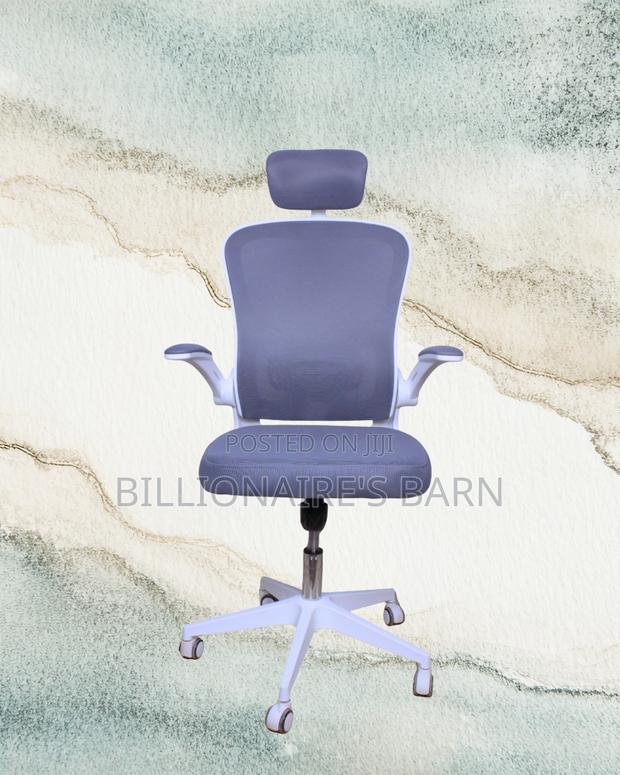 White Ergonomic Office Chair | Pro-Grade Mesh Backrest - thumbnail 3