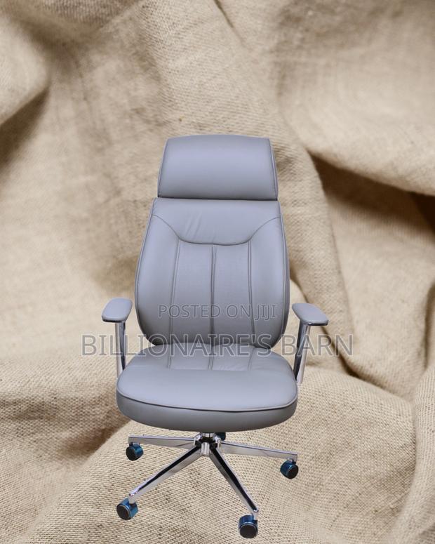 Grey Executive Leather Office Chair | Durable Adjustable Height - thumbnail 2