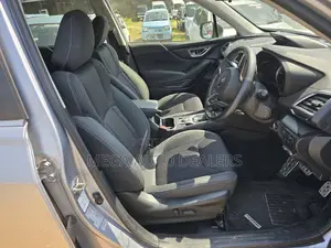 Subaru Forester 2018 Silver