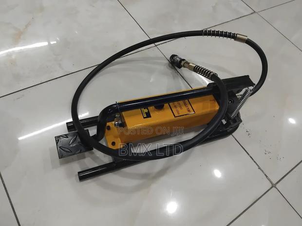 Safe and Durable Foot Hydraulic Crimping Pump Tool - main view