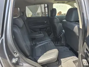 Mitsubishi Outlander 2018 Gray