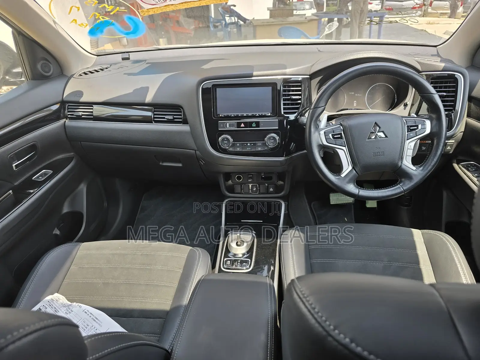 Mitsubishi Outlander 2018 Gray