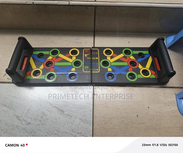 Multifunctional Hand Plastic Push Up Board - main view