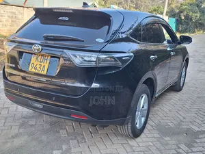 Toyota Harrier 2.0 2015 Black