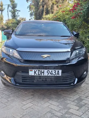 Toyota Harrier 2.0 2015 Black