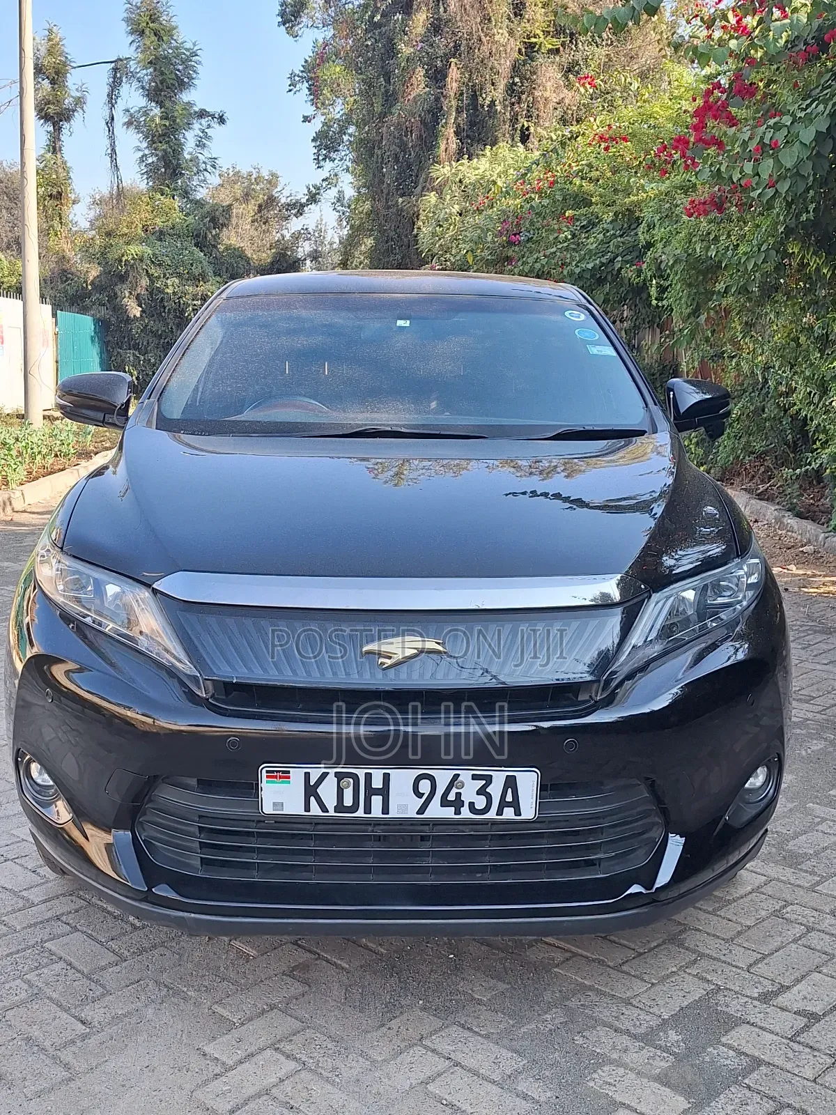 Toyota Harrier 2.0 2015 Black
