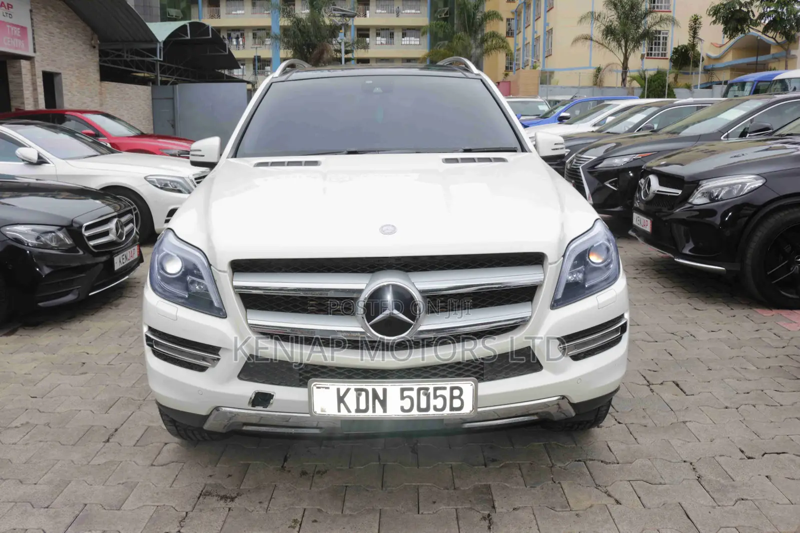 Mercedes-Benz GL-Class 350 BlueTEC 2016 White