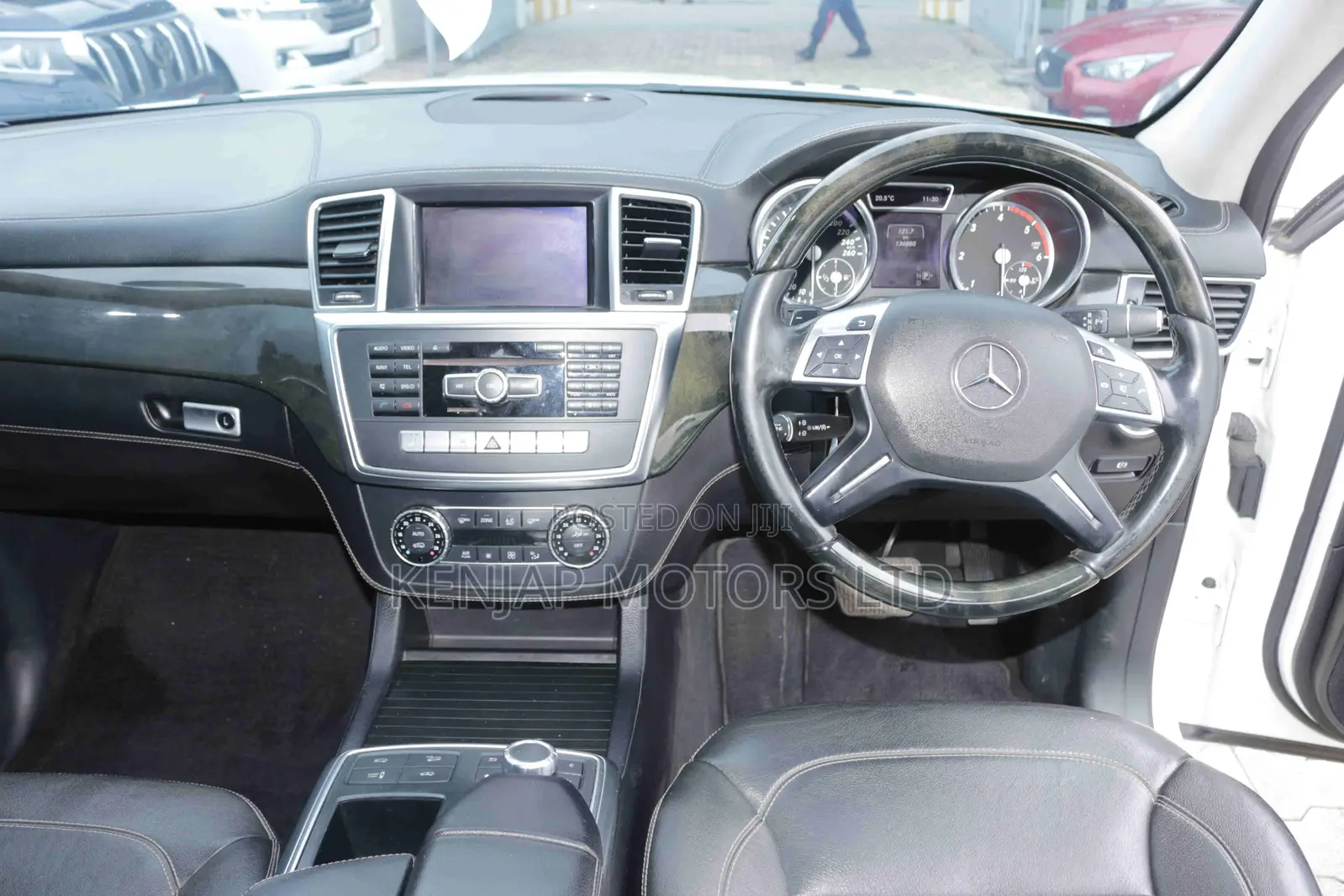 Mercedes-Benz GL-Class 350 BlueTEC 2016 White