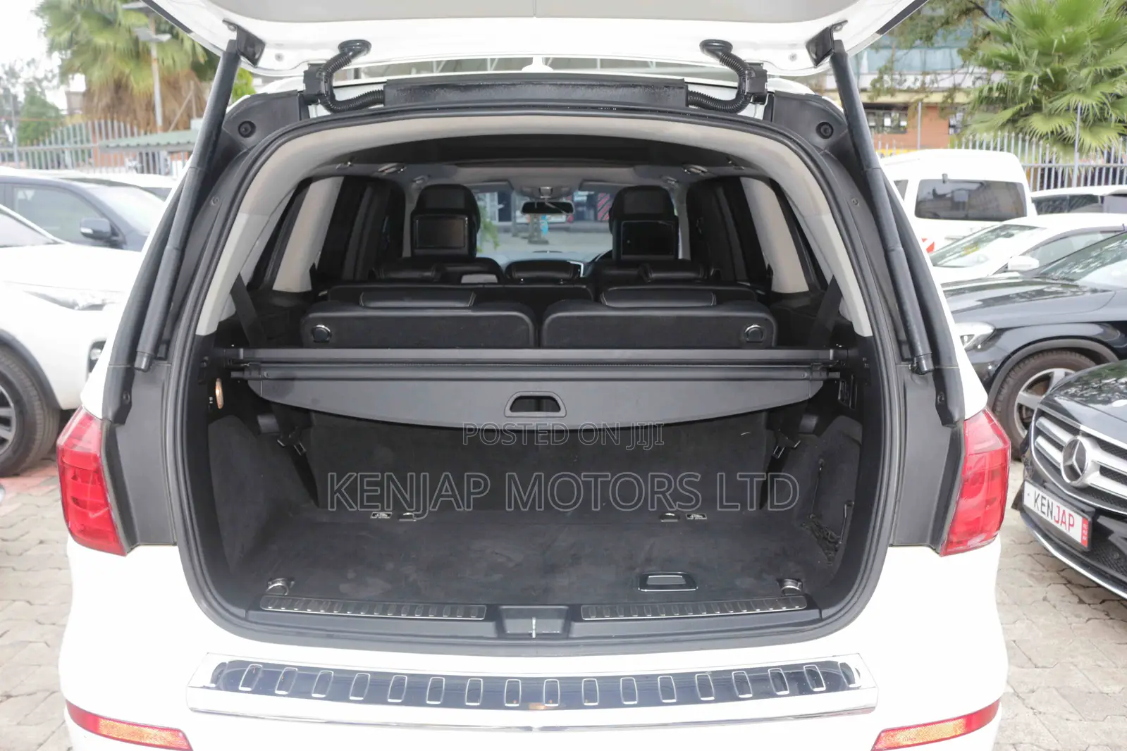 Mercedes-Benz GL-Class 350 BlueTEC 2016 White