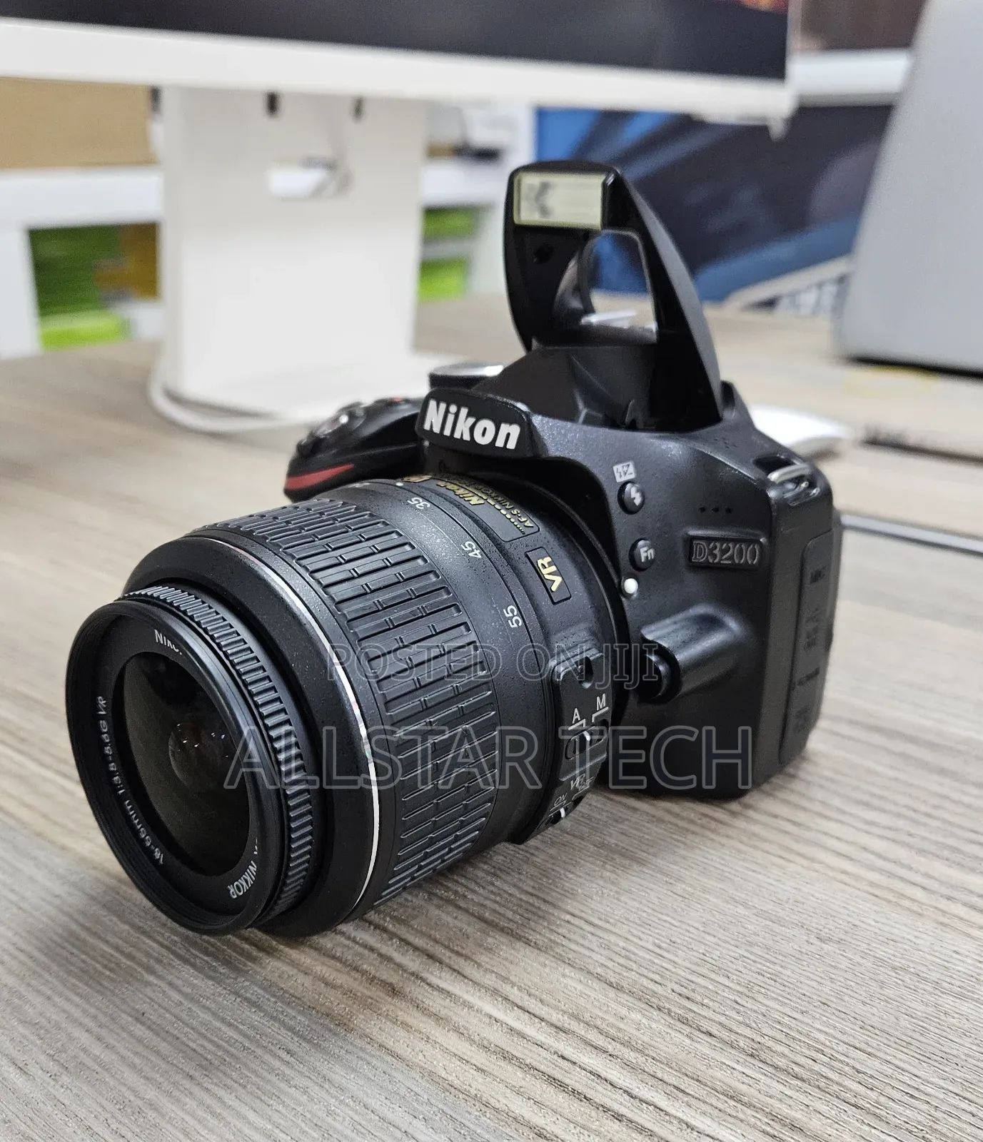 Nikon D3200 With 18-55mm F3.5 Vr