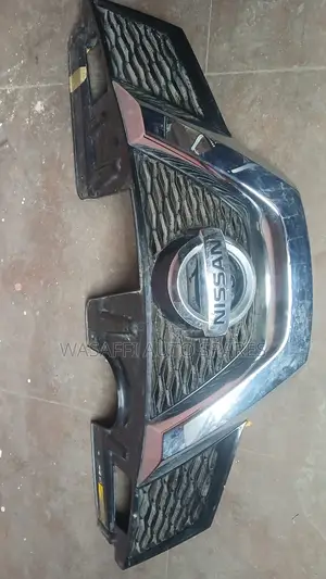 Nissan Xtrail 2015 Grill