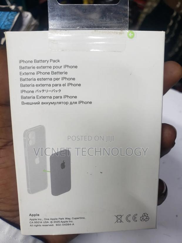 10,000 Mah Mag Safe iPhone Battery Pack - thumbnail 3