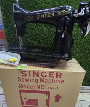 Quality Singer Sewing Machine/ Sewing Machine - main view