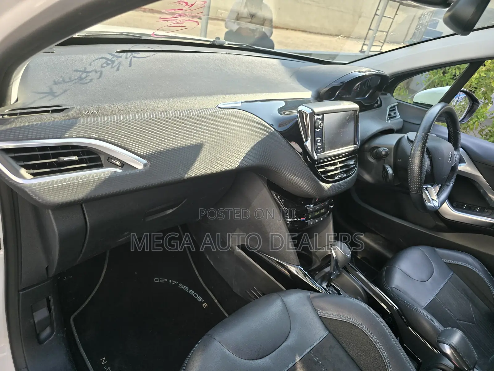 Peugeot 2008 2018 White