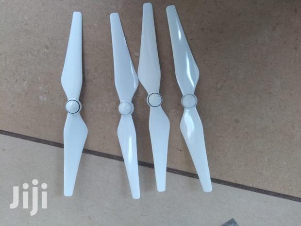 Superior Dji Phantom 4 Pro Drone - thumbnail 8